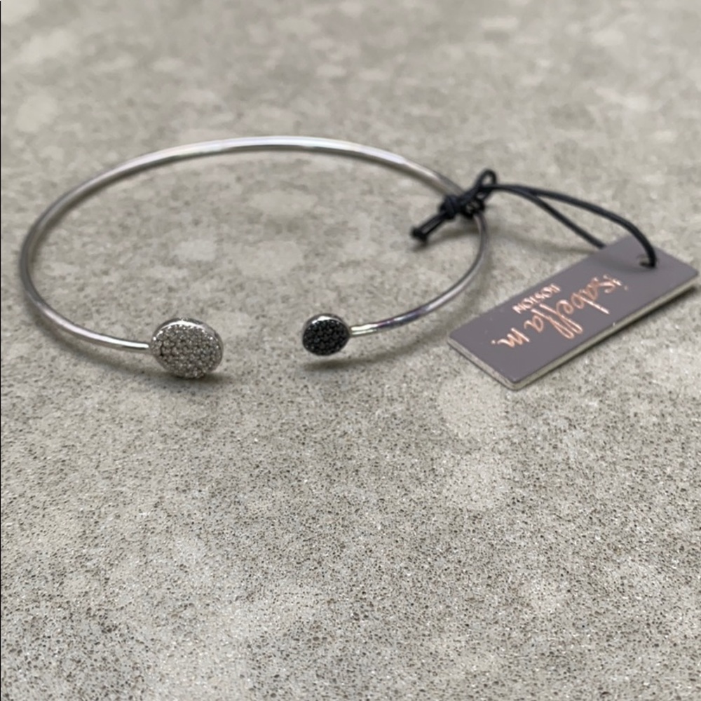 Isabella M Boston Dainty bracelet